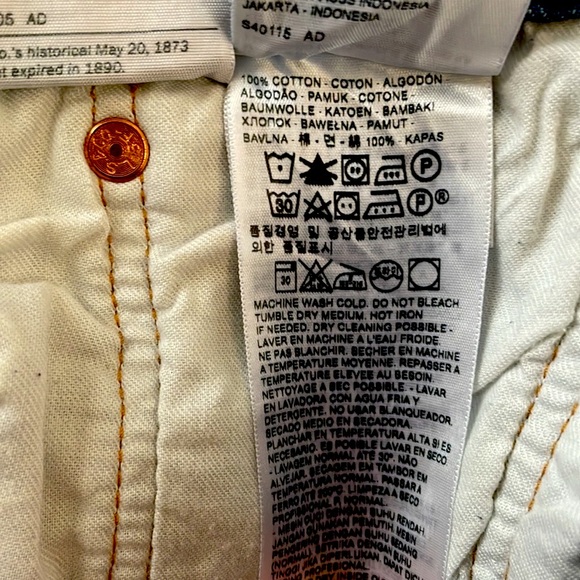 NWOT Men’s Levi’s Stonewashed Destroyed 501’s - Picture 9 of 15